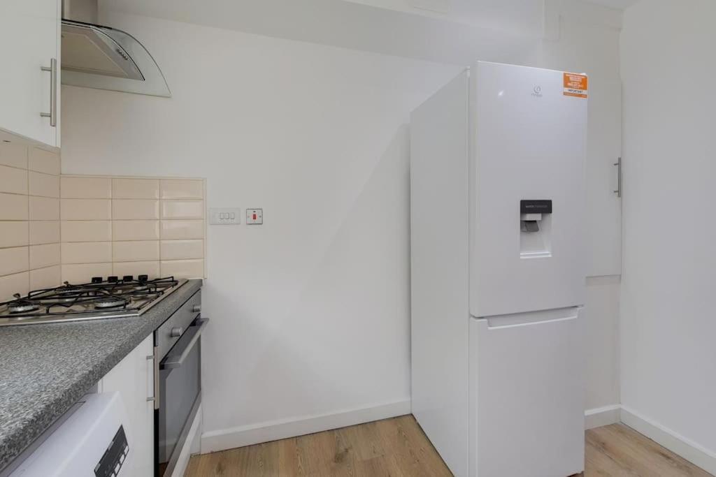 Flat 5 Mornington Crescent, 2 Bedroom, 1 Bathroom Flat London Exterior foto