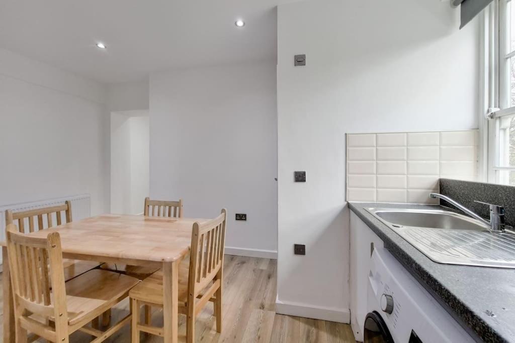 Flat 5 Mornington Crescent, 2 Bedroom, 1 Bathroom Flat London Exterior foto